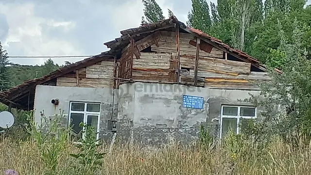 Vatan Emlakdan Ilıca Kaplıcalarında Hamamlara Yakın Satılık Bina Veya Arsa 4