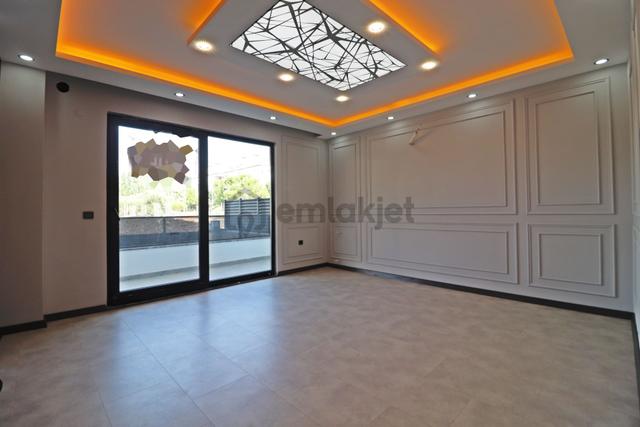 Irmaksudan Zeytinli De Doğa Manzaralı Şık Tasarım 6+1 Villa 5