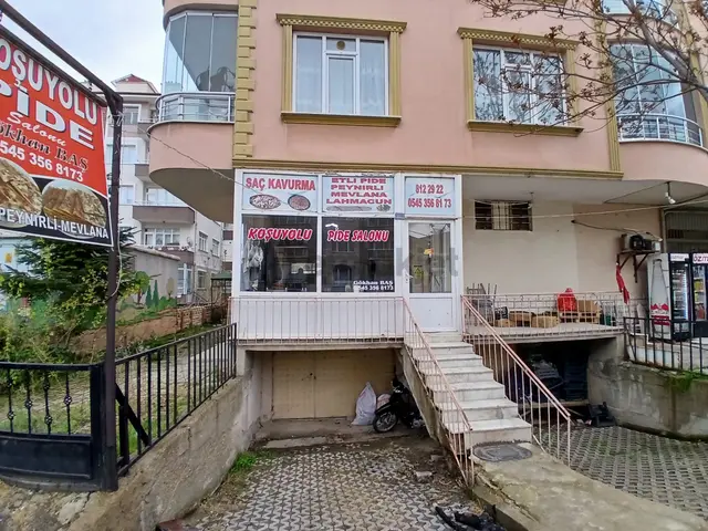 Akçay Emlak'tan Akşehir Koşuyolunda En Güzel Mevkide Fırın Ruhsatlı Kiracılı Satılık Dükkan 3