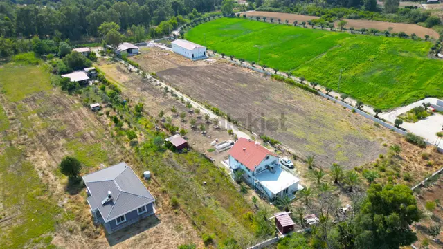 Marmaris Çamlı'da Satılık 4.155 M2 Arsa İçinde Çiftlik Evi 2