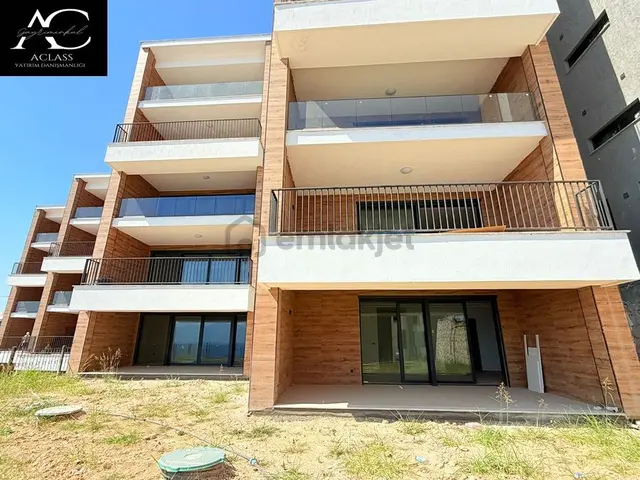 Full Manzara-özel Bahçeli-guvenlık-sosyal Alanı-otopark-yerden Isıtma-modern-lüx-168 M2 Daire 3