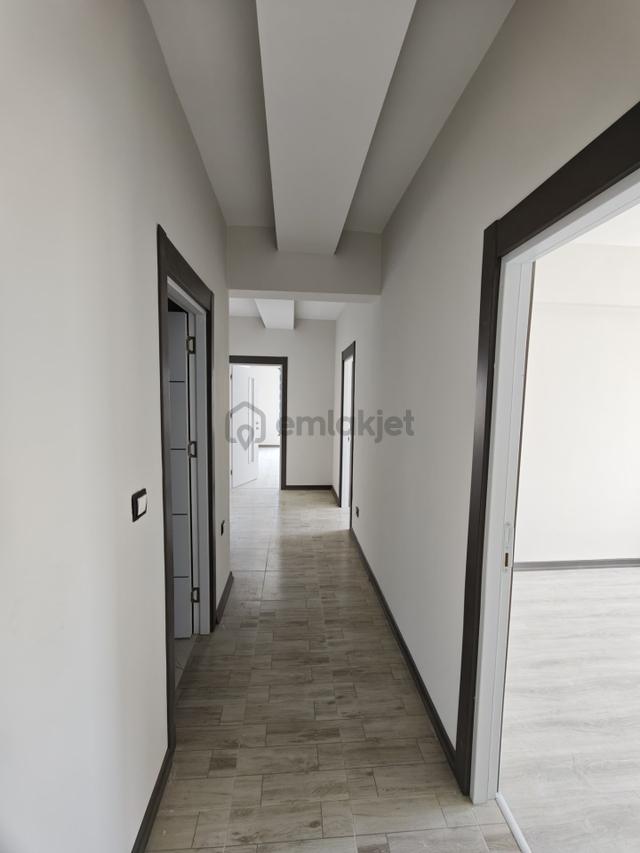 Bahçelievler Mah. Kombili Kısa Katlı Giy. Odalı Kaçmaz Daire 4