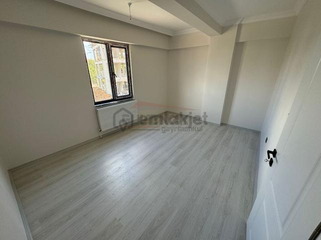 Güvenay - Çorum İpek Taksi Civarı - Satılık 3+1 Daire 5
