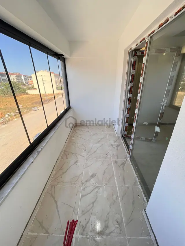 Hatip'te 2+1 Sıfır İskanlı Ara Kat Satılık Ebeveyn Banyolu Daire 2