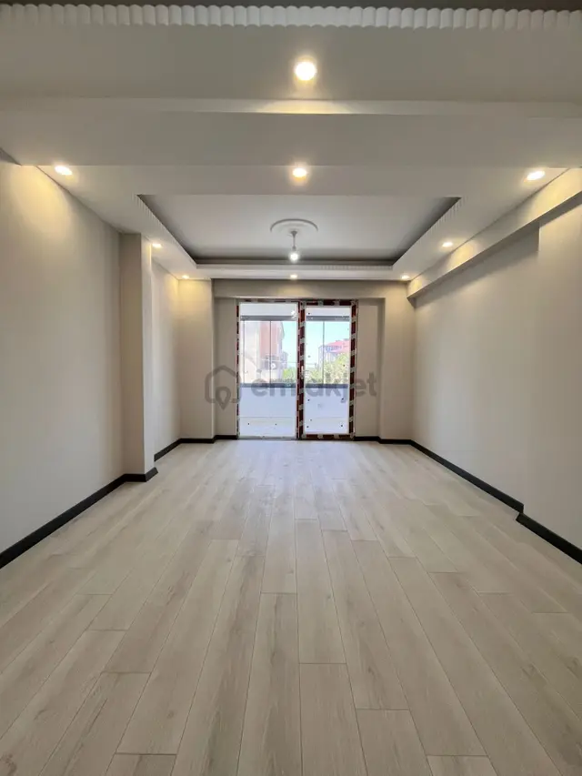 Hatip'te 2+1 Sıfır İskanlı Ara Kat Satılık Ebeveyn Banyolu Daire 1
