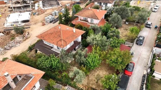 Kemalpaşa Villa Bölgesinde Geniş 680m2müstakil 4+1 Dublex Villa. 5