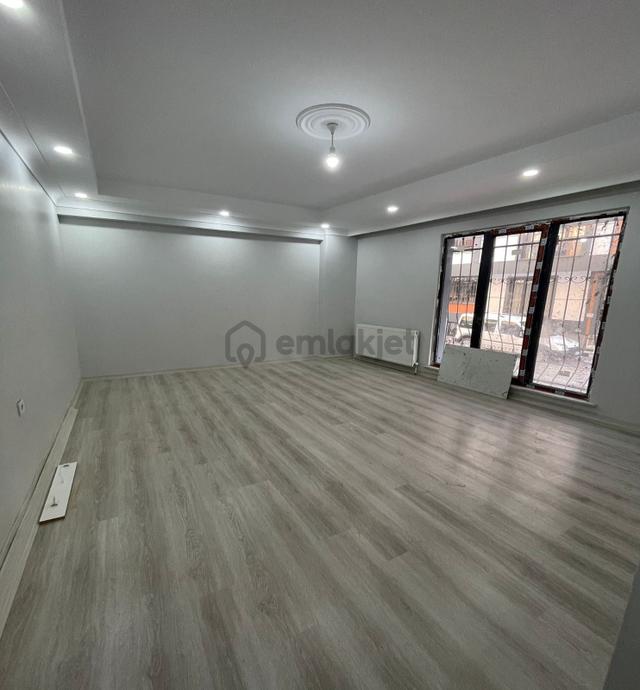 Bahçeşehir Bölgesinin En Uygun 3+1 Yüksek Giriş Satılık Dairesi 4
