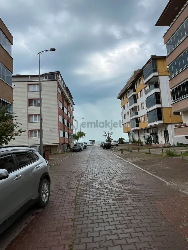 Cide Demirtaş Emlak Güvencesi İle Satılık 3+1 2 Katlı Müstakil Ev 3