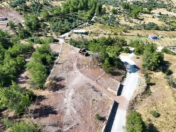 Menderes Turyap'tan Çatalca'da 400m² Hisse Tapulu Tarla 2