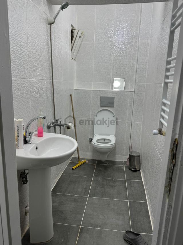 Balıkesir Meteoroloji Karşısı İçi Yenilenmiş Günlük Kiralık Stüdyo Daire 5