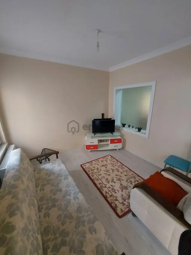 Eski Pzar Caddesinde 1+1 Full Eşyalı Satılık Daire 3
