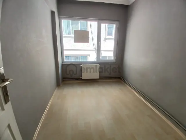 Nalbantoğlunda Arakat Bakımlı Satılık Daire 5