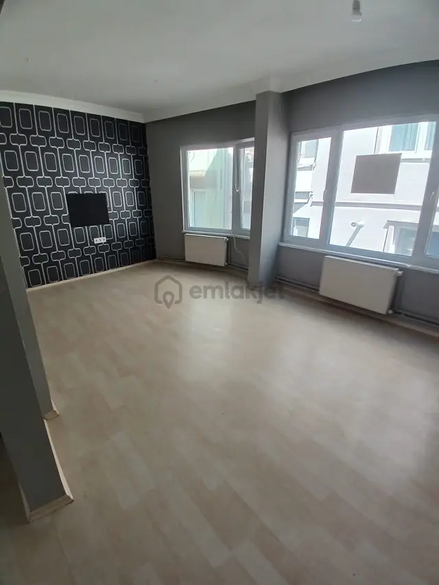 Nalbantoğlunda Arakat Bakımlı Satılık Daire 2