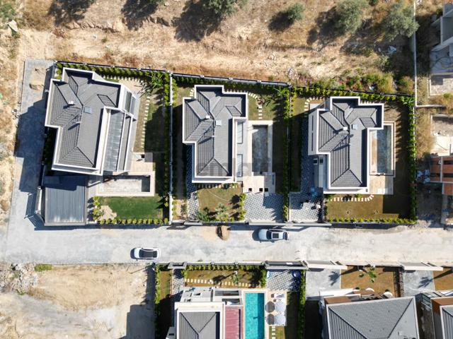 Merkezı Konumda-özel Havuz/otopark-550 M2 Bahçe-yeni-ultra Lüx-akıllı Ev Tamamı Müstakil 5