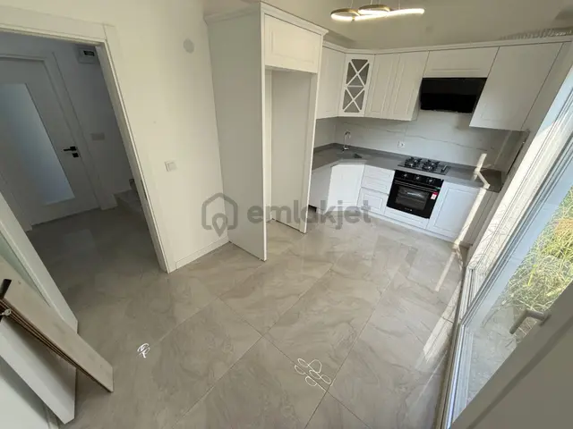 🟣güç Gayrimenkul'den Güre'de Kazdağları Manzaralı Geniş Bahçeli Sıfır Satılık 3+1 Villa 1