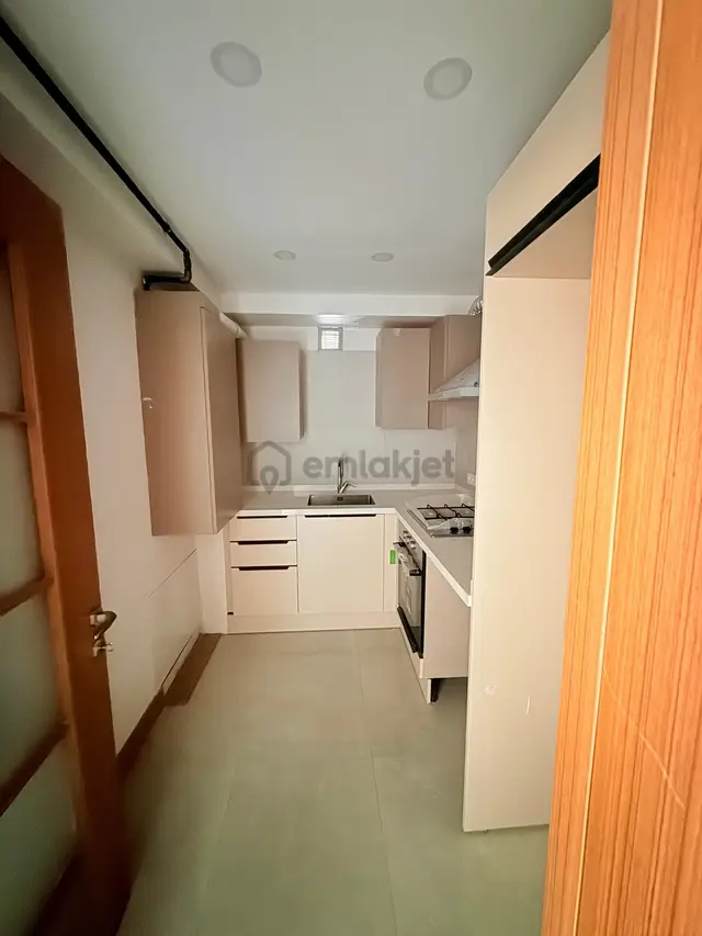 Üsküdar Salacakta 3+1 110 M2 Bahçeli Sıfır Otoparklı Daire 3