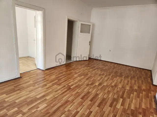 Burak Emlak'dan Kiralık Daire Cebeci Güvey Sk. 3+1 Katta 3