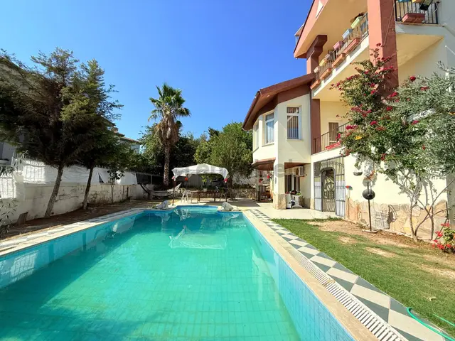 Full Manzara 1 Dönum Icerısınde -özel Havuz-bahçe-özel Otopark-6+1-tamamı Müstakil Villa 3