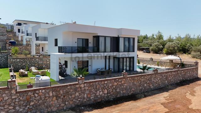 🏡 Didim Akbük’te Köşe Konum Ultra Lüks Villa 4