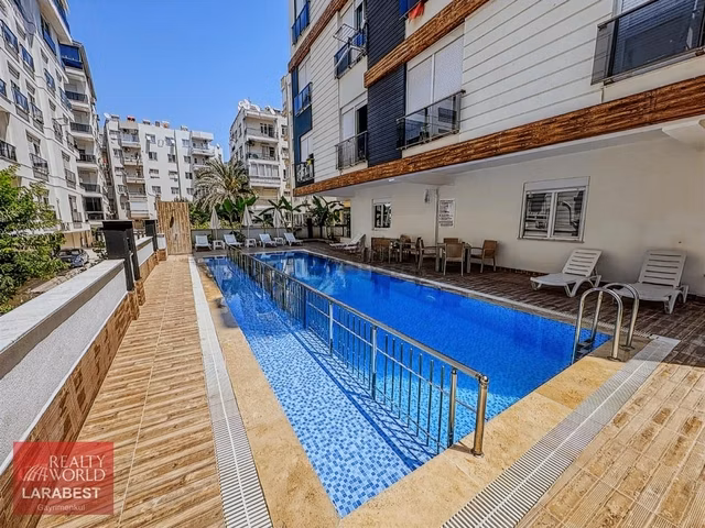 Şehir Merkezinde Havuzlu 1+1 Lüks Daire 1