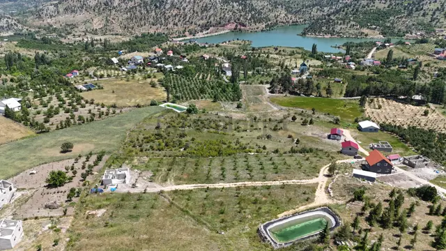 Bolkar'dan Arslanköyde 790m² Göl Manzaralı Araziler 3