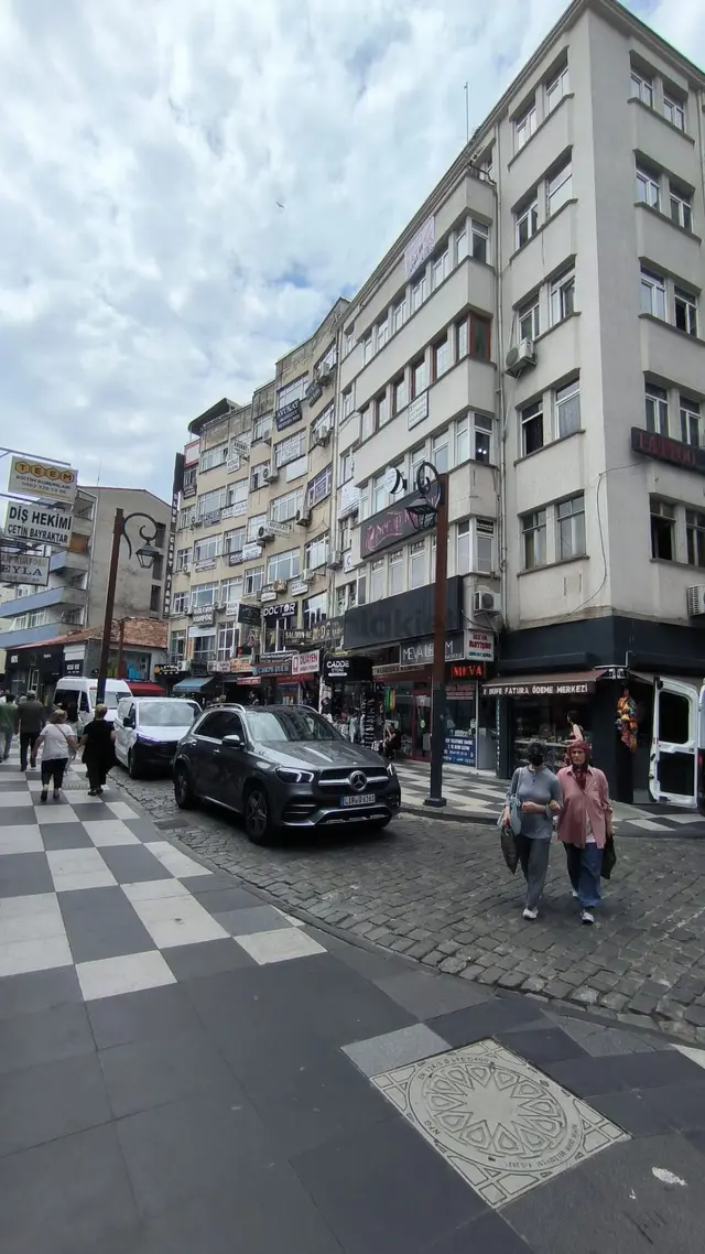Trabzon Uzun Sokakta Satılık Ofis 2