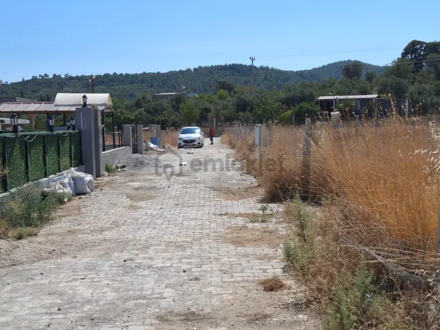 Bal Gayrimenkul- Akçaköyde Hisse Tapulu Ana Yola Yakın 500 M2 Bahçe 3