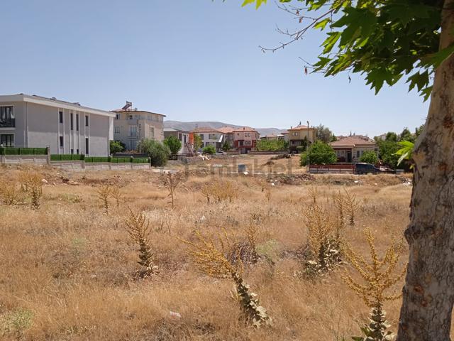 Yakıncada En Güzel Yerinde Satılık 500+500 Mt Villa İmarlı Arsa 4