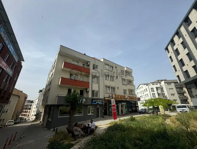 Yeşil Gayrimenkul'den Görükle Merkez De Satılık 1+1 Eşyalı Daire 2