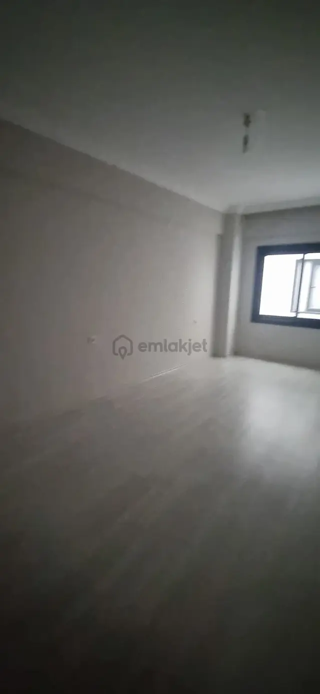 Tombul Emlaktan Yeşil Mahallede 3+1 Kiralık Daire 3