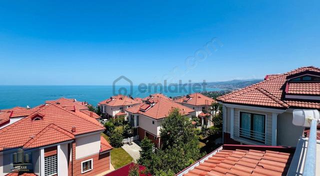 Deniz Manzaralı Site İçi Full Eşyalı Bahçeli Villa 4