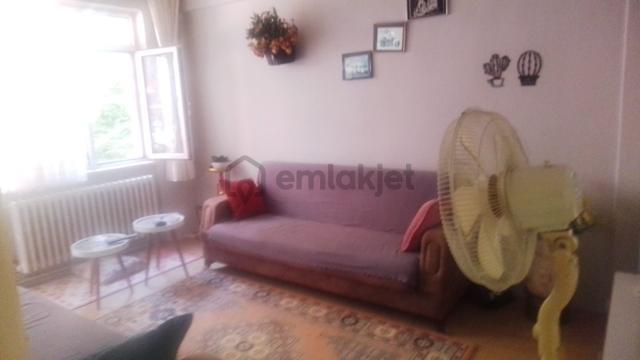 Akarbaşı Mahallesi Çarşı Merkezde Satılık Yatırımlık 3+1 Daire 4