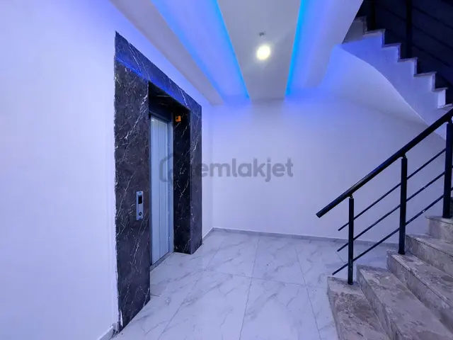 İzmir Seferihisar Ürkmez De Satılık Ara Kat Daire 3+1 5