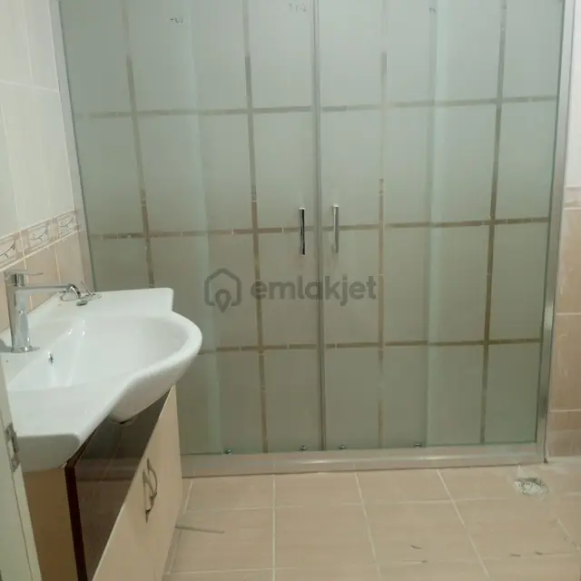 Ata Mahalesi'nde Site İçi 6+1 Kiler'li Kiralık Dubleks Daire 3
