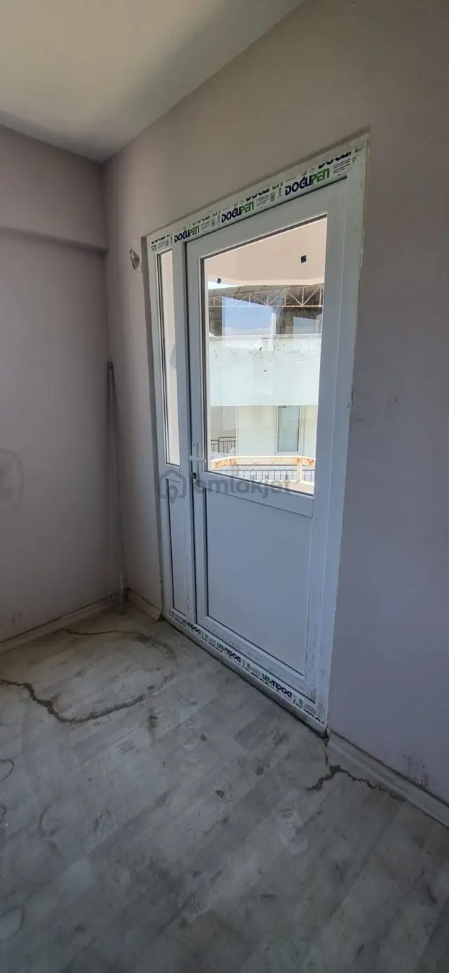 Tombul Emlaktan Zafer Mahallesinde 3+1 Kiralık Daire 4