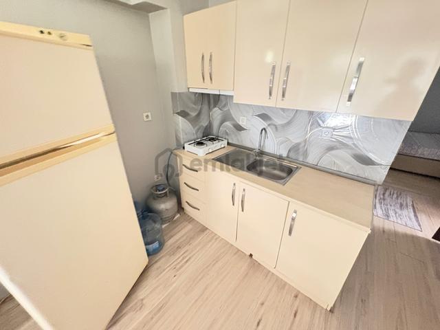 Marmara'dan Ayşekadın'da Ana Cadde Üzerinde 1+1 Kiralık Daire 3