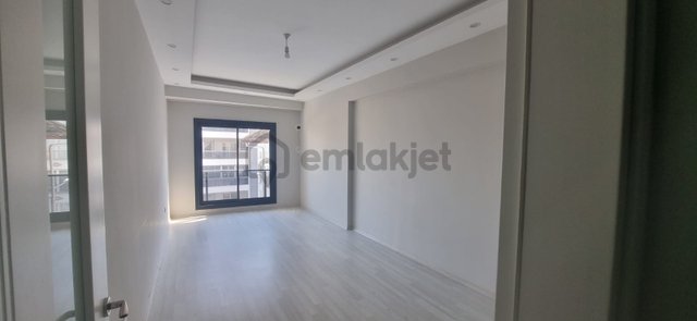 Tombul Emlaktan Yeşil Mahallede 3+1 Kiralık Daire