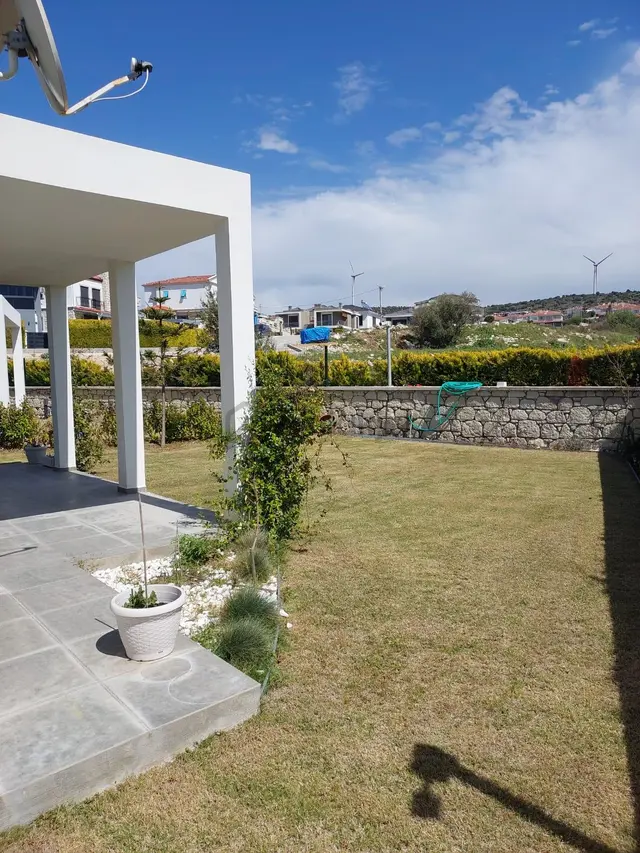 Alaçatı Gayrimenkulden Şifnede Havuzlu Site İçinde Satılık Villa 3
