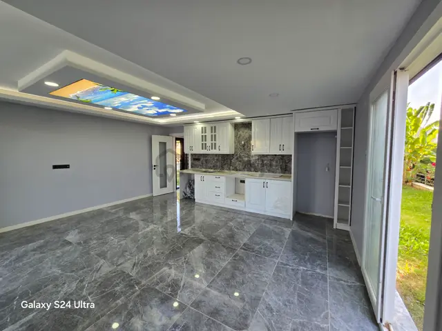 Güzelçamlı’da Denize Yürüme Mesafesinde Tek Müstakil Bağımsız 4+1 145m2 Geniş Bahçeli Lux Villa 2