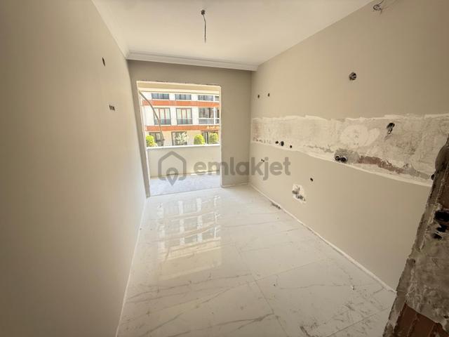 Barış'tan Tepeüstün'de Site İçerisinde Kapalı Otoparklı Lüks 2+1 1
