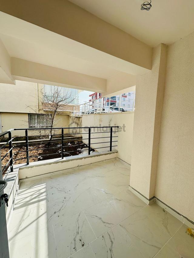 Karapürçek Stad Yakınında Asansörlü 3+1 Giriş Kat Satılık Sıfır Daire !! 4