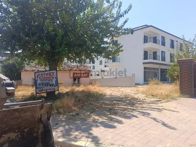 Acarlar Emlaktan Dallıca'da 233 M2 Satılık İmarlı Arsa Acarlar Emlaktan Dallıca'da 233 M2 Satılık İmarlı Arsa