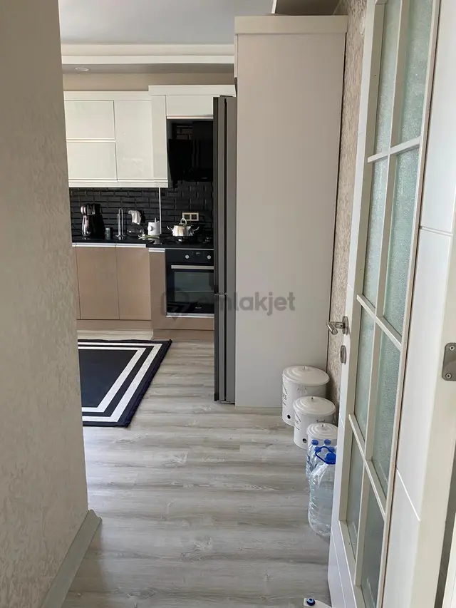 Tirebolu Yeniköy De Deniz Manzaralı Eşyasız Satılık 3+1 Lüx Daire 3