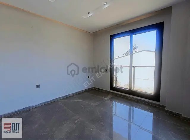 Didim'de Deniz Manzaralı Geniş Teraslı Villa 5