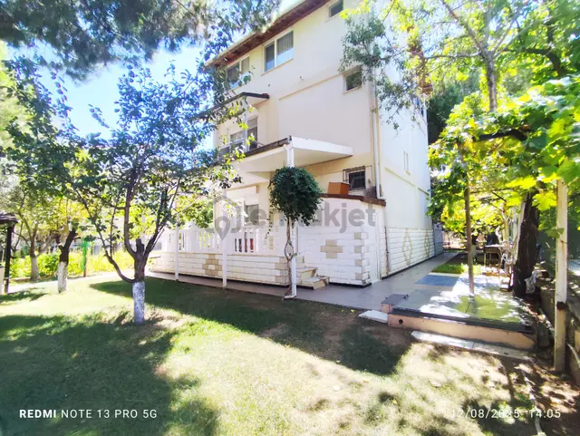 Ayvalık Altınova’da Müstakil Bahçeli 4+1 Tripleks Villa 3