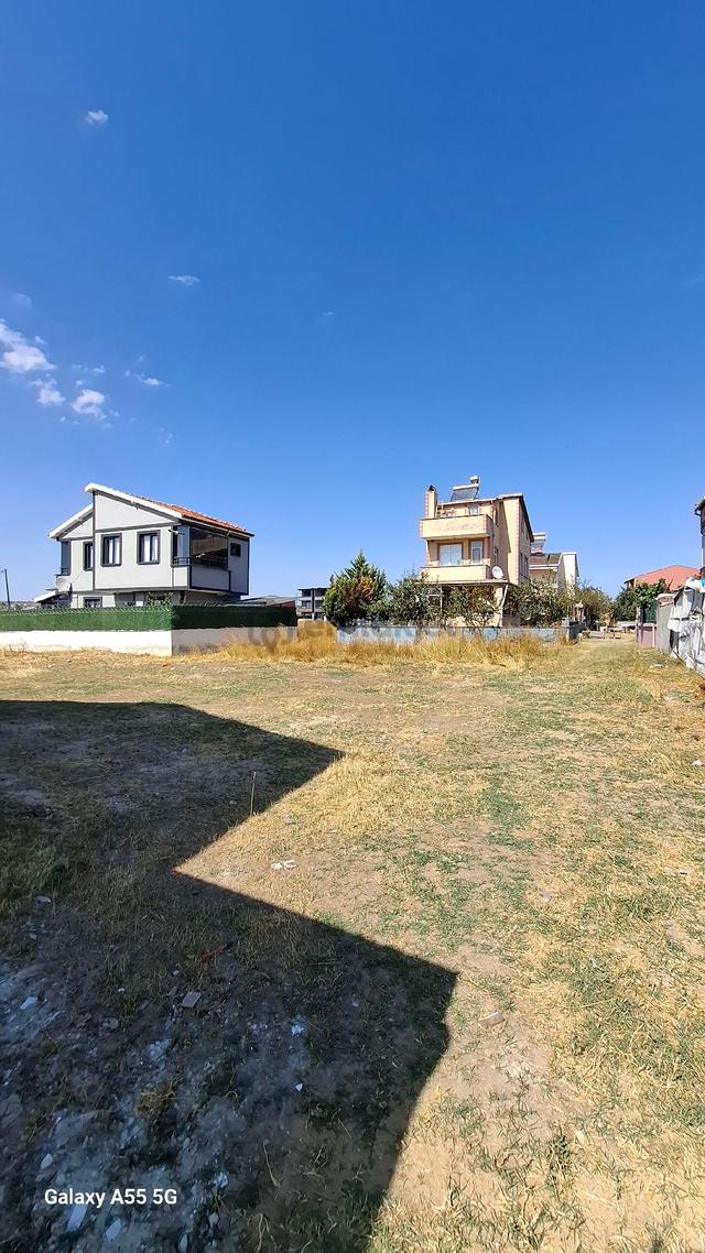 Yeniciftlik Kapaklı Kaynak Mevkinde 215m2 Arsa 4