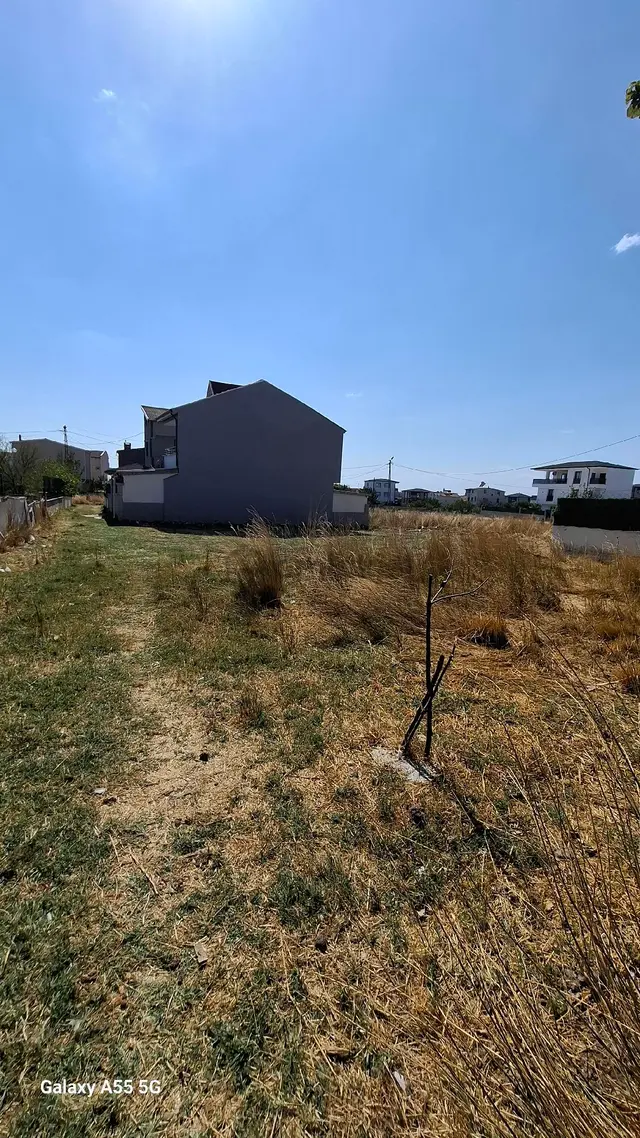Yeniciftlik Kapaklı Kaynak Mevkinde 215m2 Arsa 5