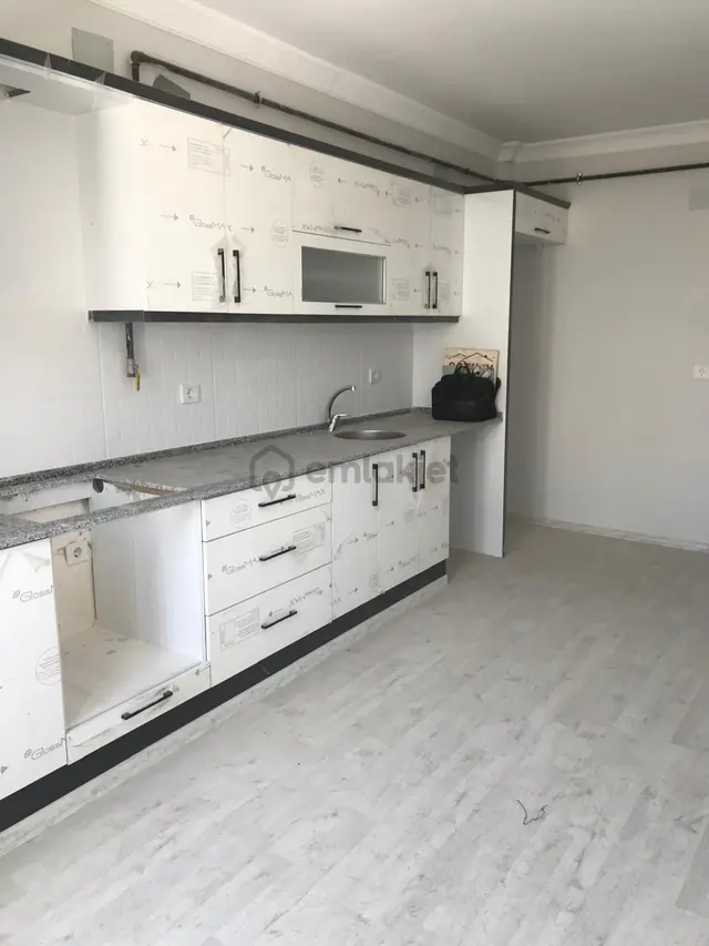 Aysu Konut Emlaktan Satılık 3+1 140 Metre Asansör Lü Sıfır Seyit Ahmet Mahallesinde Manisa Akhisarda 1