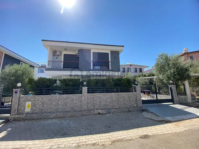 Akçinler Emlaktan Didim/uslu Sitesinde Satılık Villa 1
