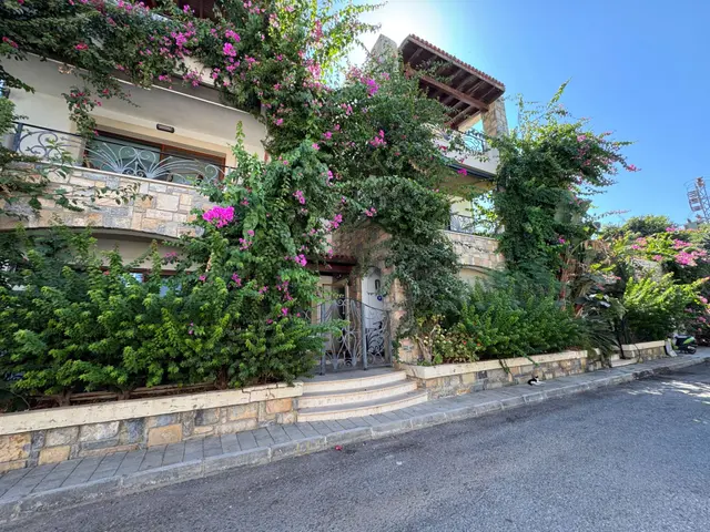 Agr Group'tan Kumbahçe Deniz Ve Kale Manzaralı Satılık 2+1 Daire 3